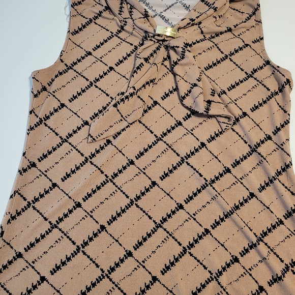 Adrienne Vittadini Sleeveless Tie Neck Blouse Size Medium - Picture 4 of 7